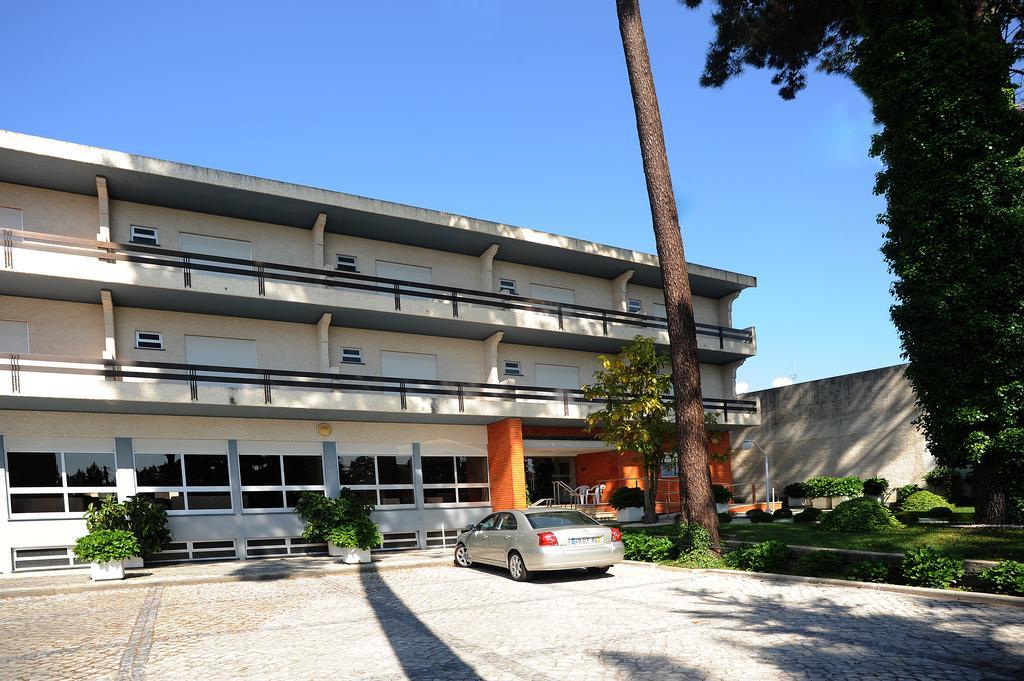 Hotel Colmeia Monte Real Exterior foto