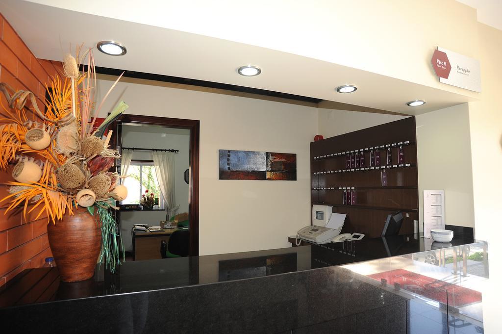 Hotel Colmeia Monte Real Exterior foto